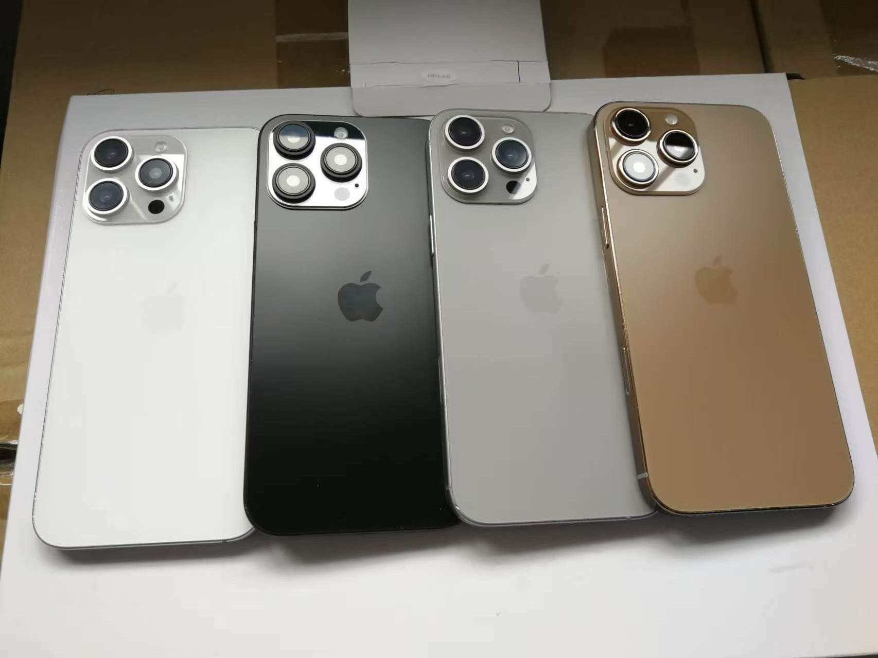 Bronze iPhone 16