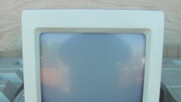 40 Macintosh Classic II in vendita su ebay