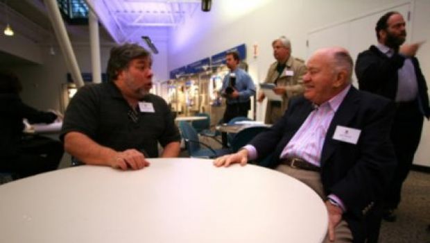 Wozniak incontra Jack Tramiel per i 25 anni del Commodore 64