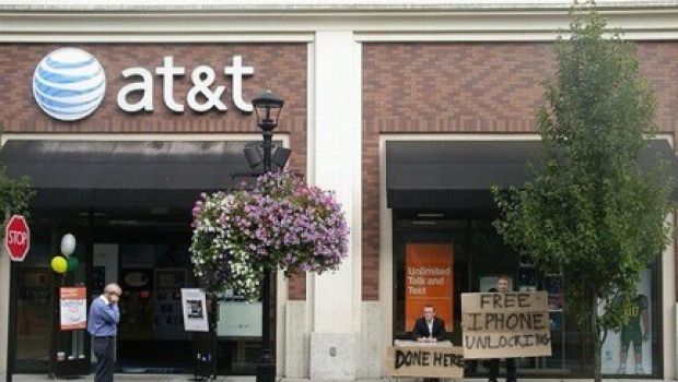 AT&T: un iPhone a persona e  3G a 20 Mbit