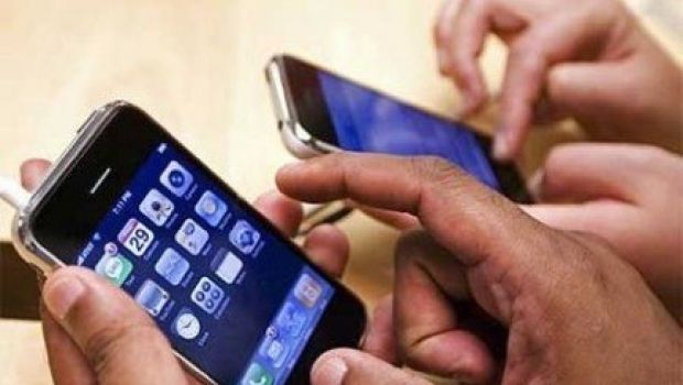 Gli utenti iPhone comprano di più