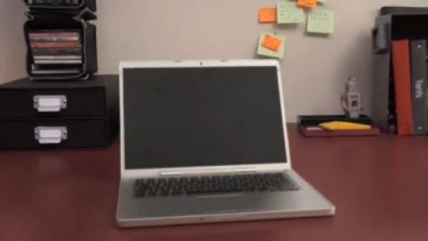 Un MacBook spaziale dopo il modding di un utente francese