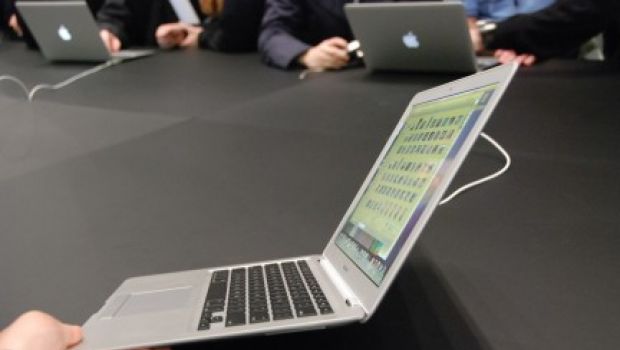 Nuovo MacBook Air rinviato a causa di Intel?