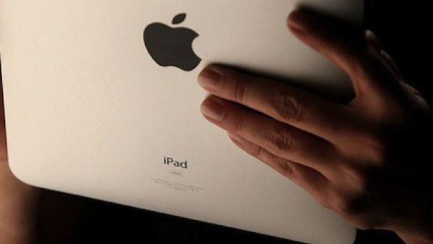 WSJ: migliaia di iPad venduti, e ancora trattative per i contenuti