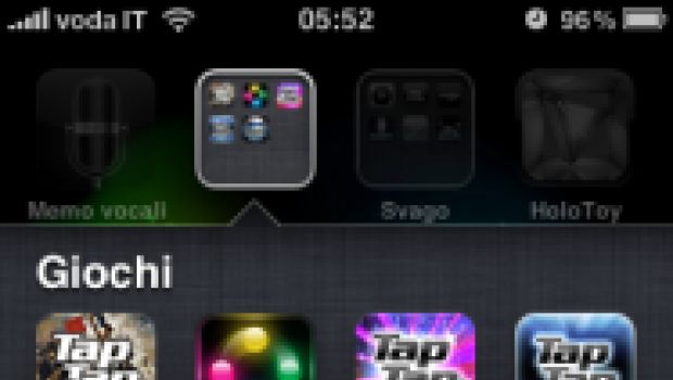 Prime impressioni di iOS 4: i folder per ordinare le app