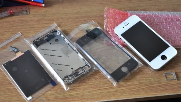 iPhone 4 bianco: Per averlo prima basta il fai da te