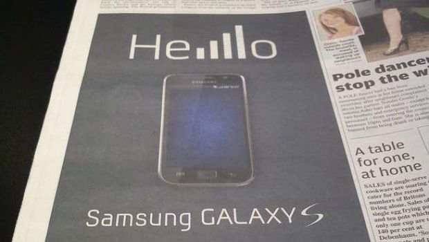 Samsung regala un Galaxy S ai clienti delusi dell'iPhone 4 ed Apple tira in ballo il Motorola Droid X