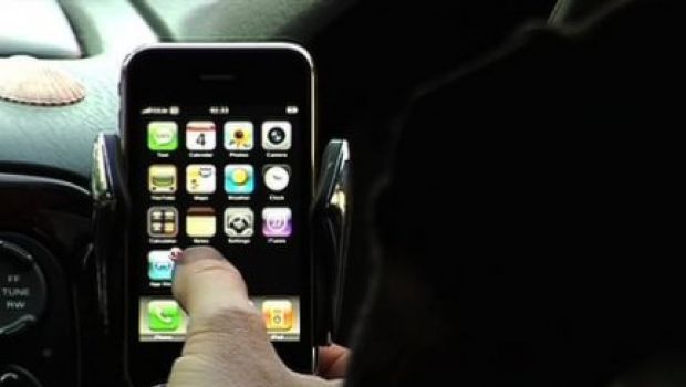 Le ambiziose applicazioni del Near Field Communication nell'iPhone 5