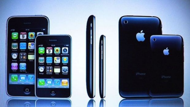 Bloomberg: Apple pensa all'iPhone nano da 200$