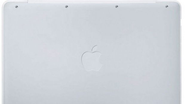 Apple lancia la campagna MacBook Bottom Case Replacement Program