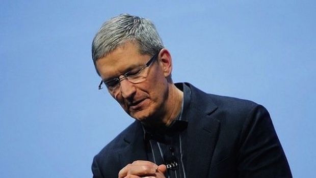 Tim Cook devolve 100 milioni di dollari in carità