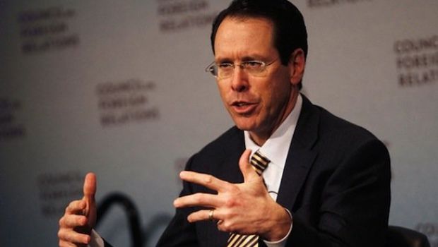 Il CEO di AT&T sui piani dati illimitati e iMessage