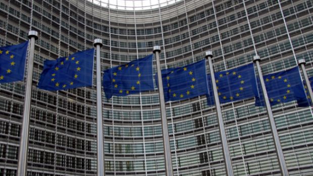 L'Unione Europea mette un limite ai costi del traffico in roaming