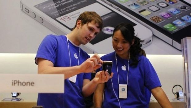 Browett si insedia presso Apple e alza gli stipendi retail