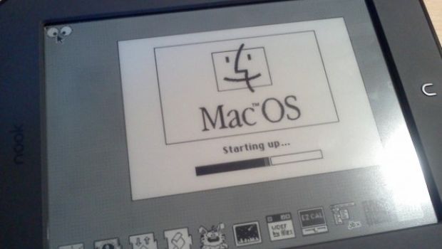 Mac OS 7 installato su un Nook Simple Touch