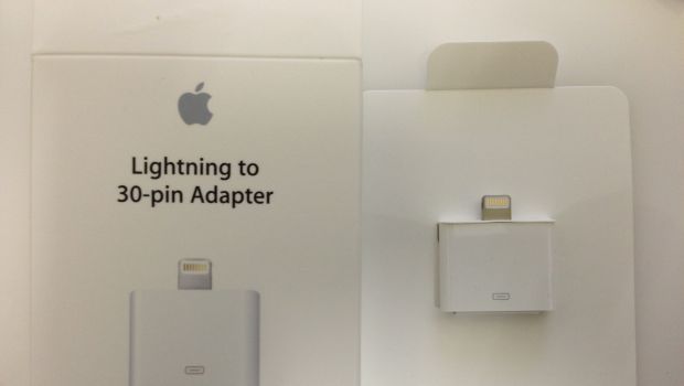 Apple a colloquio coi produttori per promuovere Lightning