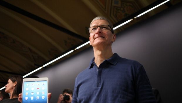 Tim Cook parla di iCloud e di Microsoft Surface