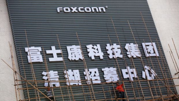 La pressione mediatica migliora le condizioni di lavoro in Foxconn