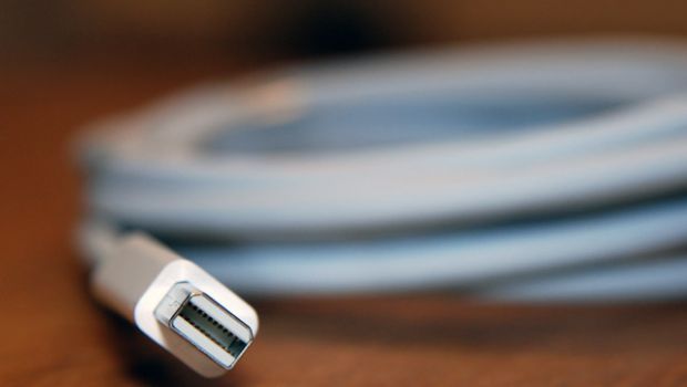 Cavi Thunderbolt in fibra ottica, inizia la produzione di massa