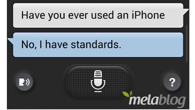 S-Voice, ecco cosa pensa di Siri l'assistente virtuale Samsung