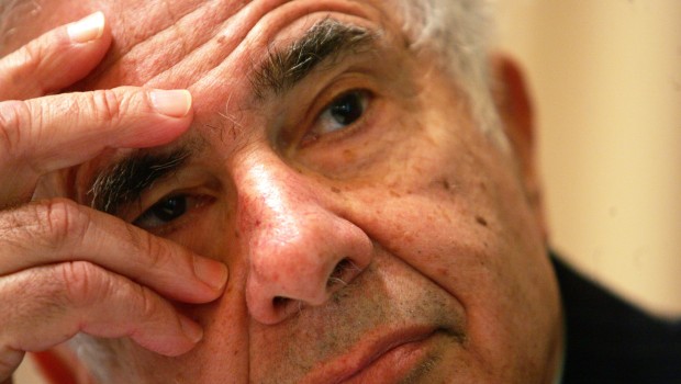 Carl Icahn investe in azioni Apple, il titolo vola in borsa