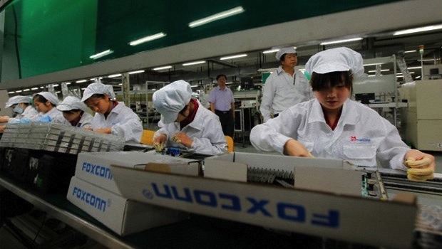 Vendite iPhone migliori del previsto, e profitti record per Foxconn