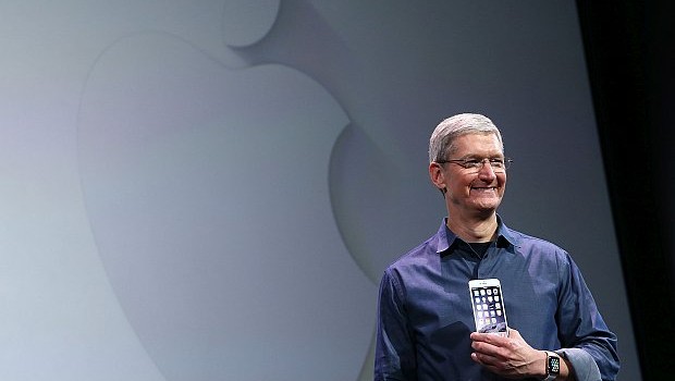 Tim Cook fa coming out : 