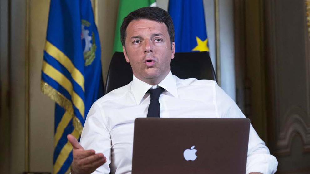 Pubblicità Occulta ad Apple: Codacons denuncia Renzi