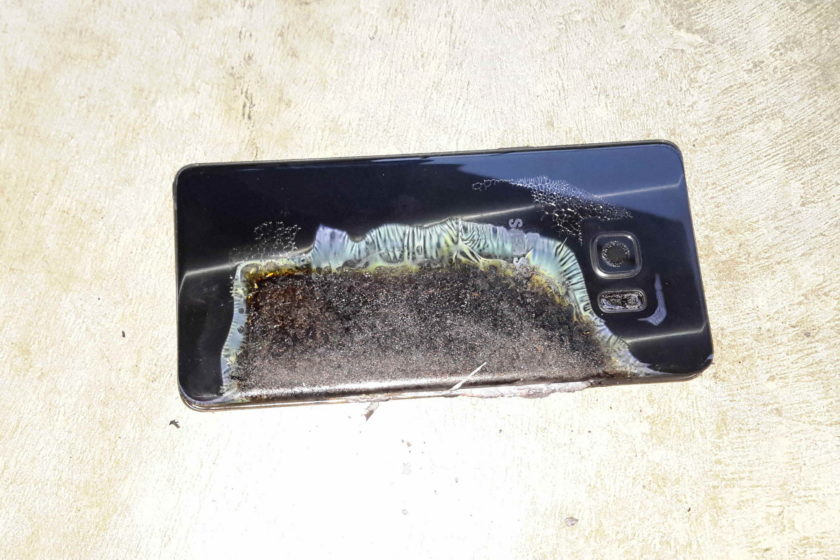 Samsung Galaxy Note 7 ritirato dal mercato: azioni Apple in salita