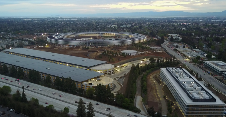 Apple Park, due anni di lavori compressi in 18 secondi