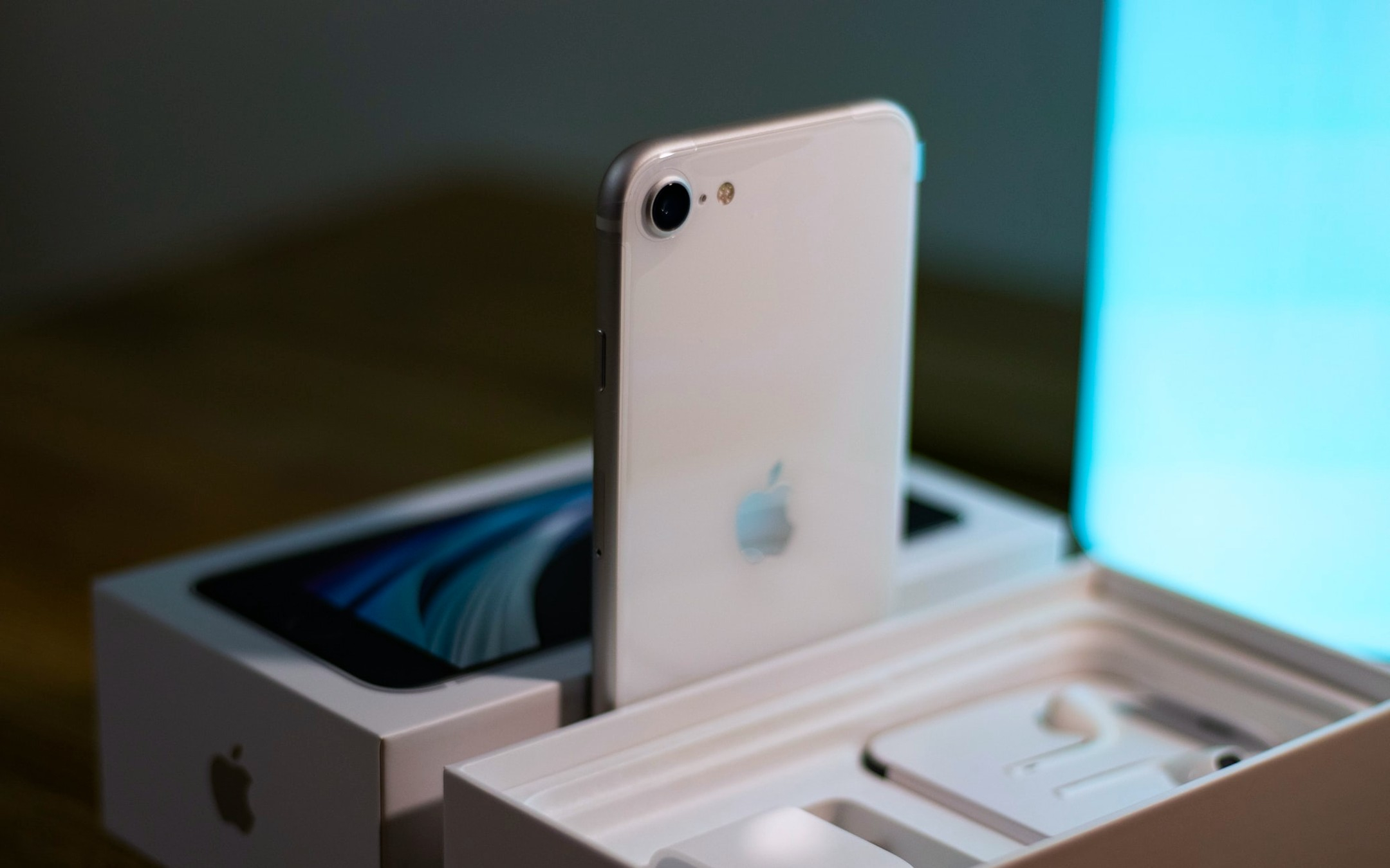 iPhone SE 5G: il budget-phone è tra i più attesi nuovi dispositivi Apple del 2022