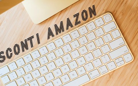 Apple Magic Keyboard, su Amazon fioccano gli SCONTI: meglio approfittarne!