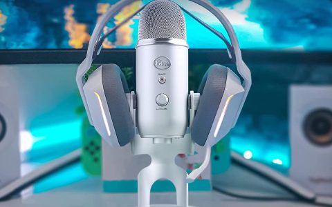 Microfono Blue Yeti professionale per registrazione e streaming in offerta