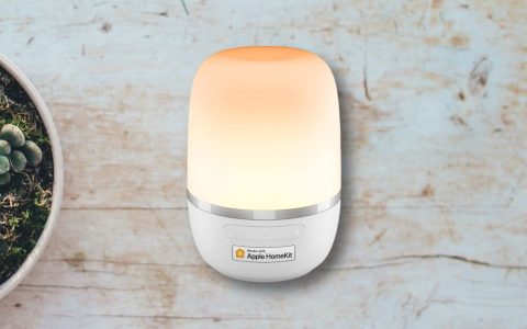 Lampada Smart LED con Alexa e HomeKit: la sveglia dal futuro a -34%