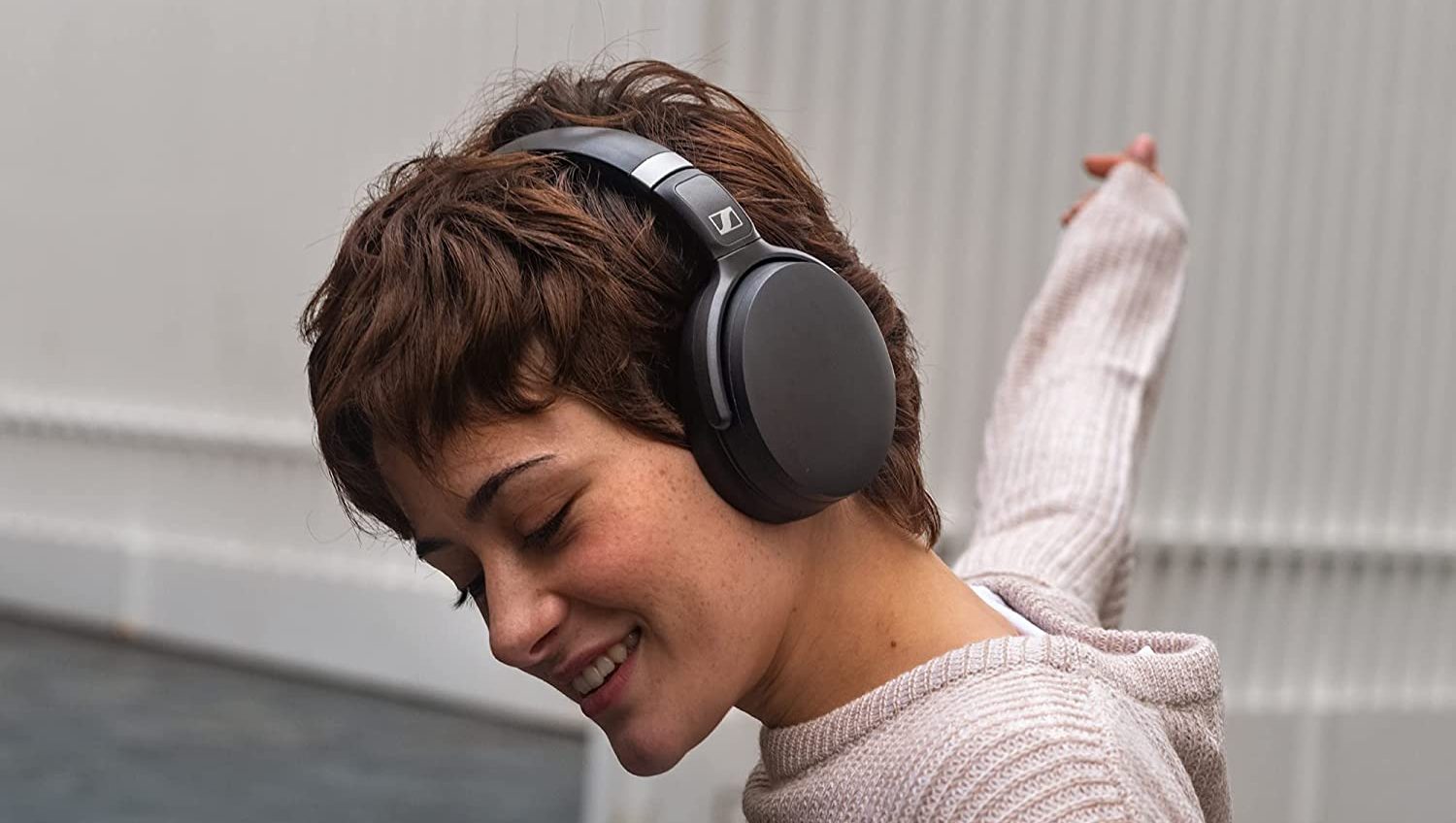 Sennheiser HD 450BT: queste spettacolari cuffie wireless sono in SCONTO