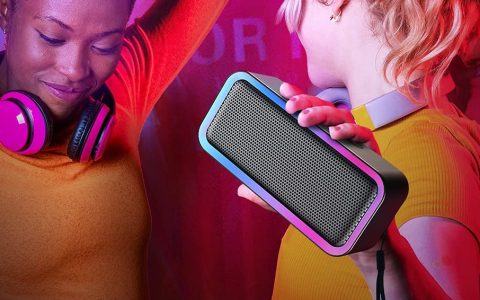 Altoparlante Bluetooth con luci RGB: SCONTO del 50% con COUPON