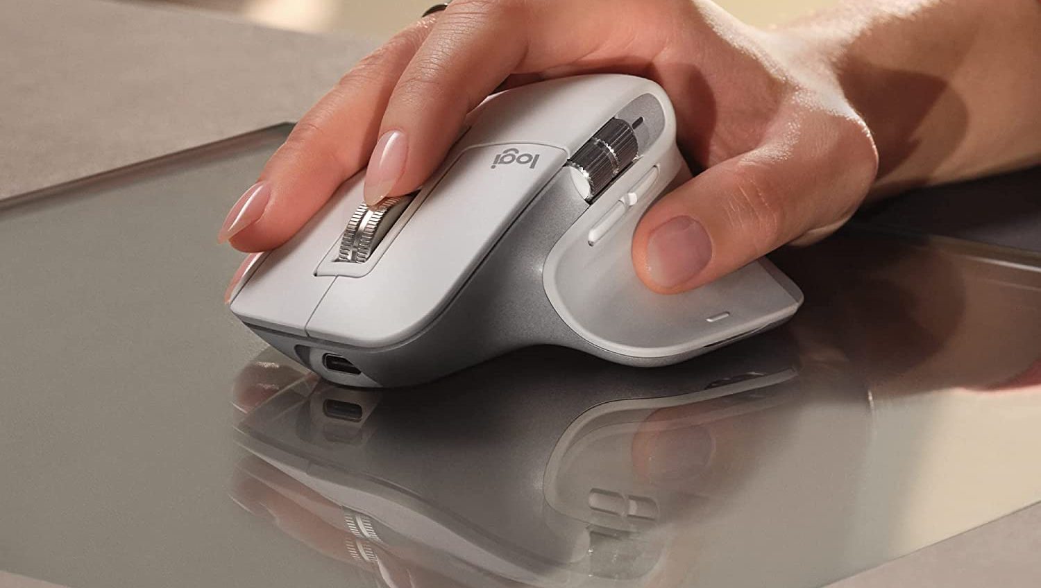 Logitech MX Master 3S: lo STREPITOSO mouse è al MINIMO STORICO