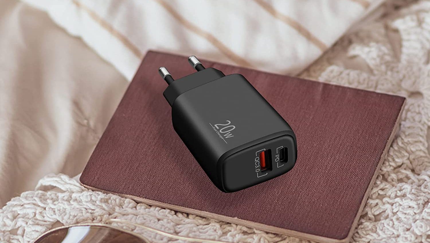 Caricabatterie USB-C da 20W a poco più di 10 euro: difficile trovare di meglio