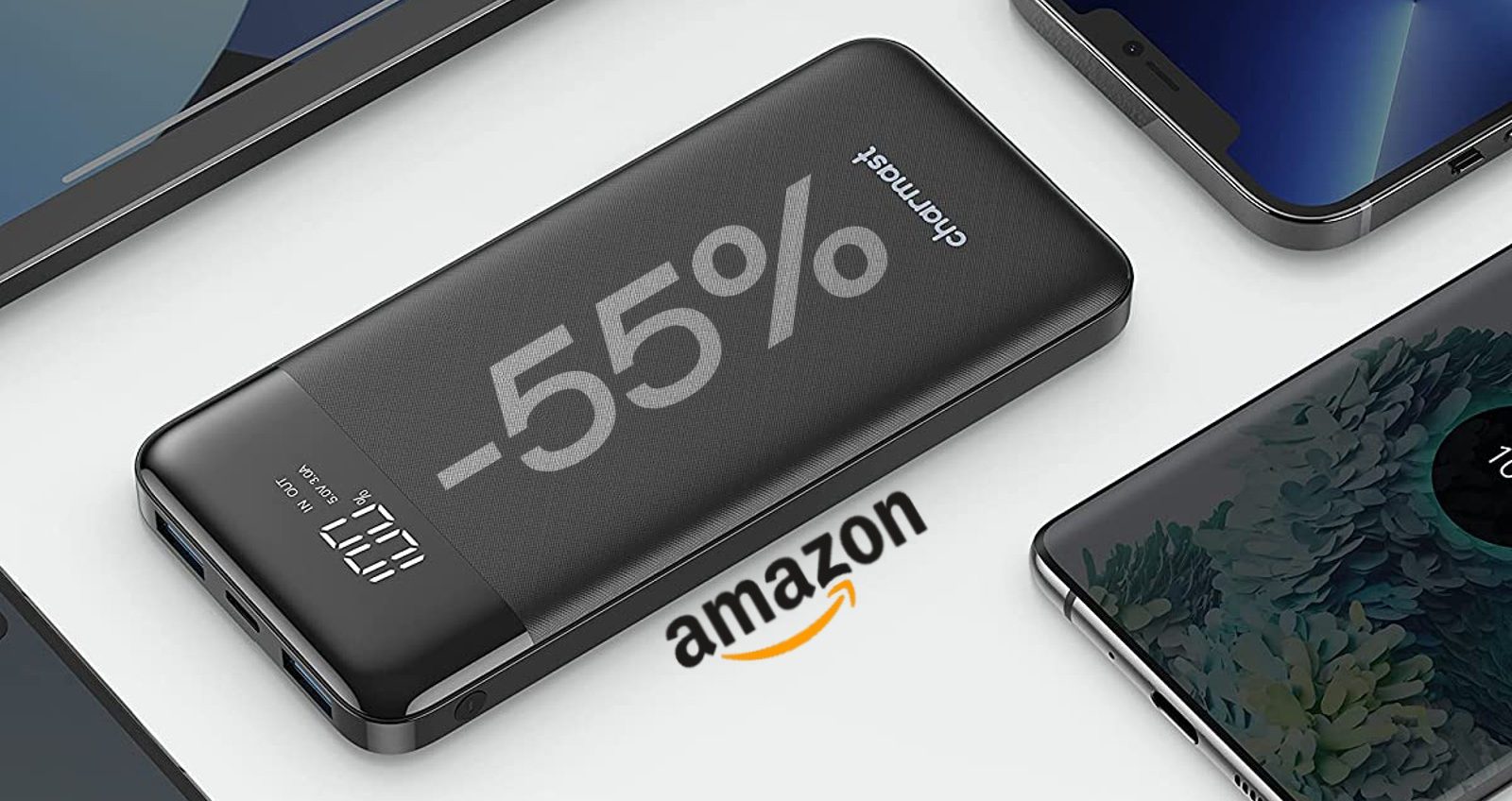 PowerBank 3 USB con display: il prezzo CROLLA, SCONTO Amazon 55%