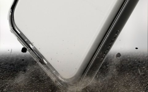 Amazon è pazzo: cover LifeProof per Apple iPhone 12 Mini in sconto dell'82%