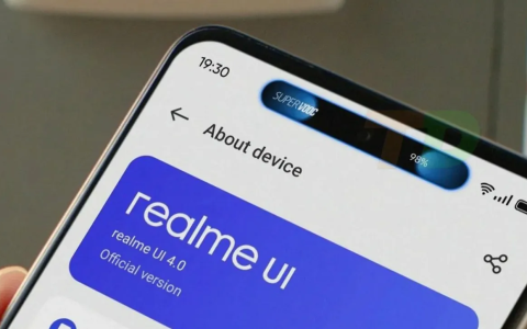 Dynamic Island, Realme ha mantenuto la promessa e l'ha COPIATA: guarda le foto