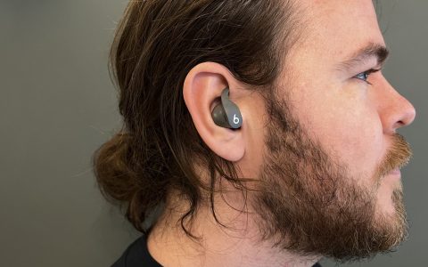 Fino a 24 ORE DI MUSICA NO-STOP con gli auricolari wireless superconfortevoli (oggi SCONTATISSIMI!)