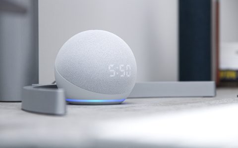 Rendi smart tutta casa con Echo Dot: oggi è in MEGA OFFERTA!