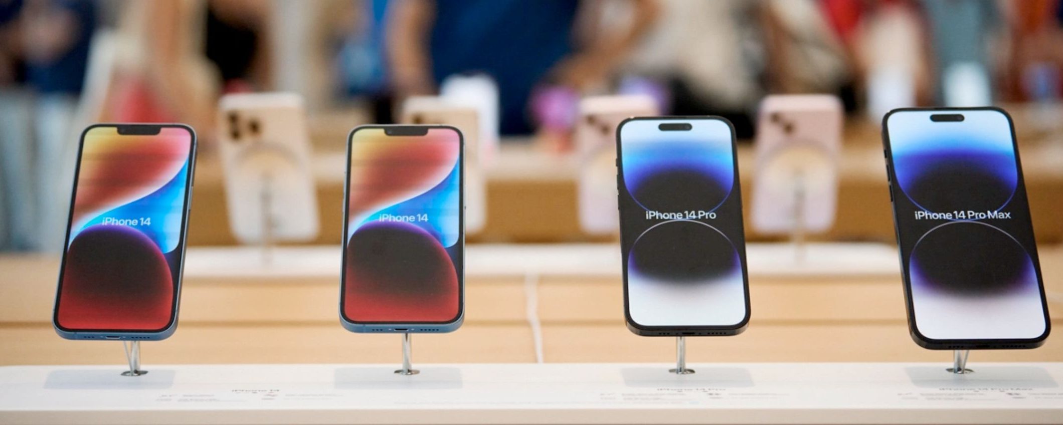 Apple avvierà la produzione di massa dei display di iPhone 15 a giugno