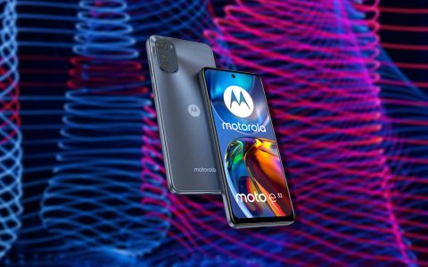 CROLLA IL PREZZO del Motorola moto e32: solo per OGGI