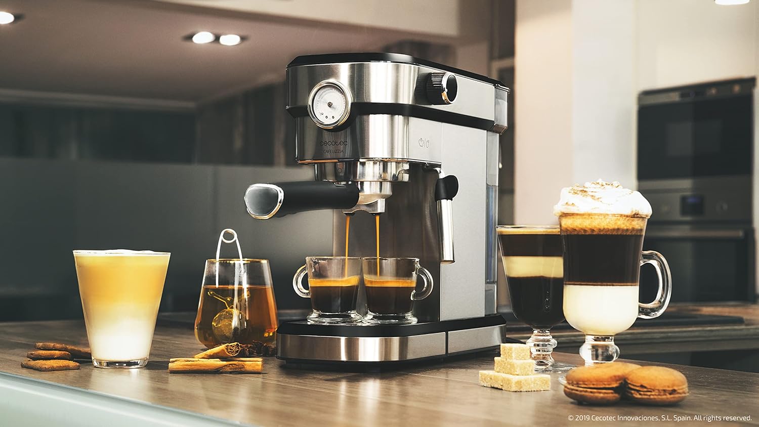 Cecotec Express: macchina per caffè espresso e cappuccino, in