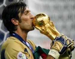 Pro Evolution Soccer 2008: Buffon sulla copertina