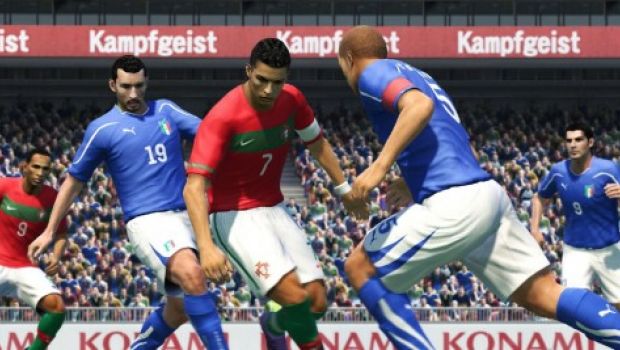 Pro Evolution Soccer 2012: un sondaggio di valutazione online da Konami