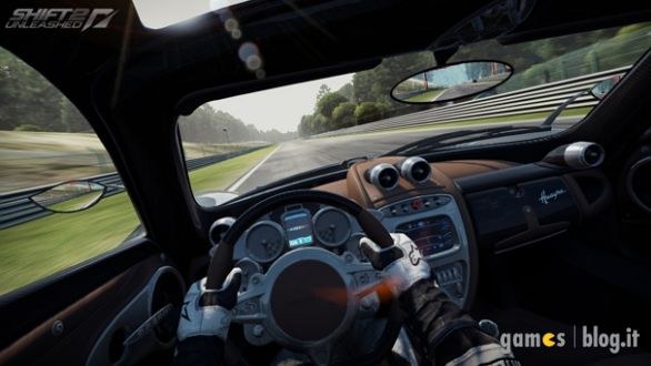 SHIFT 2 Unleashed: l'uscita slitta di una settimana - immagini e video della Pagani Huayra